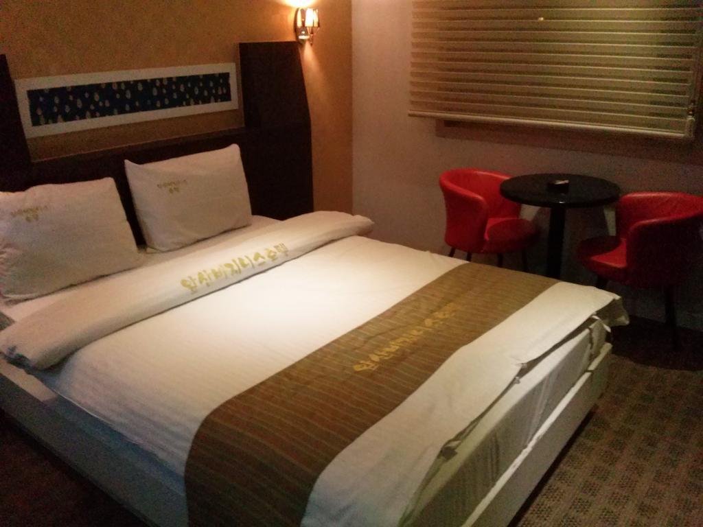 Apsan Business Hotel Daegu Camera foto